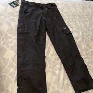 NWT Men’s Large snow pants